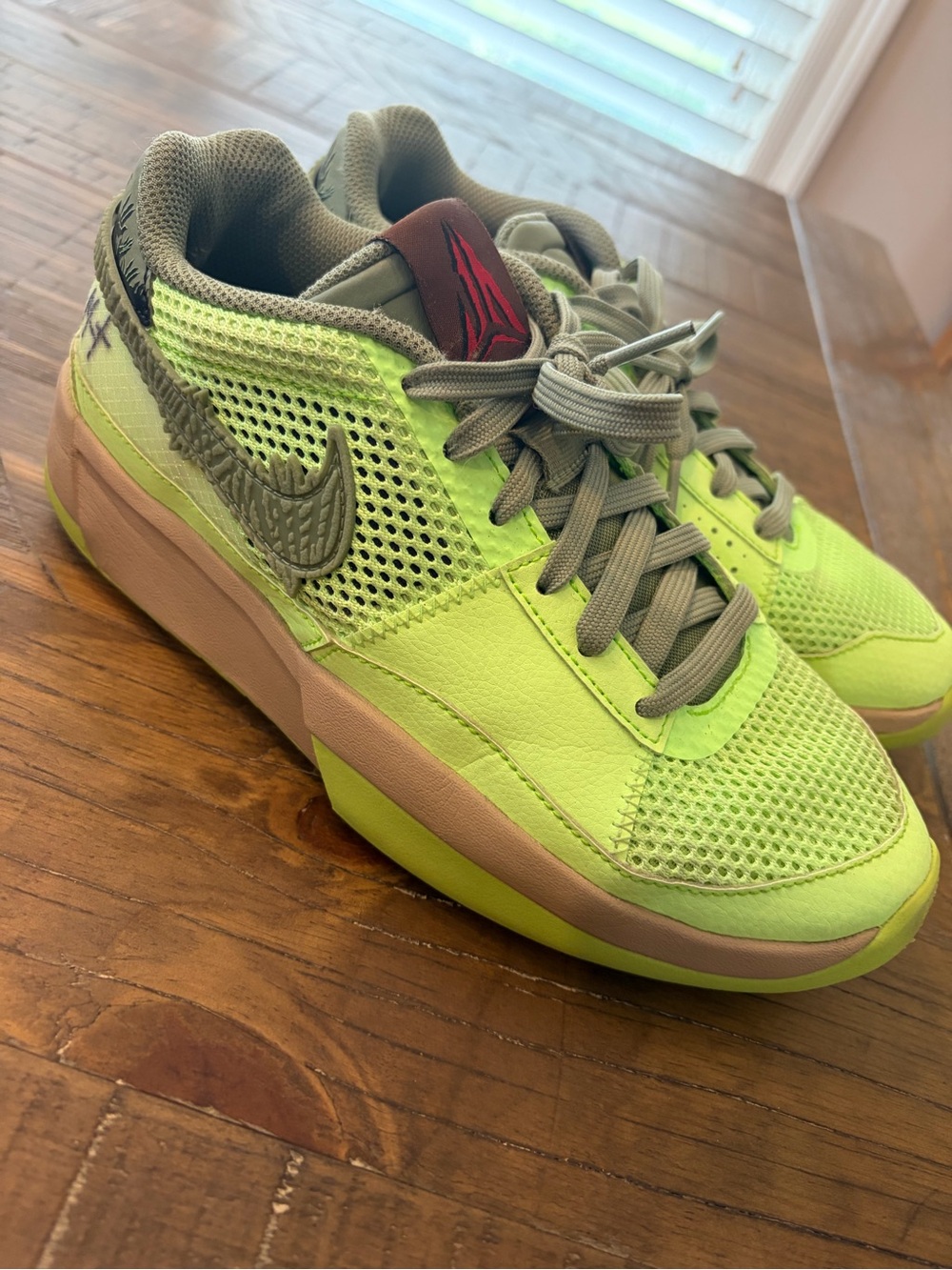 Nike Ja 1 Boy’s Zombie basketball shoe